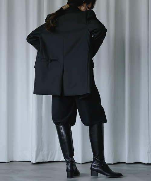 Ezick(エジック)の「バックポケットテーラードジャケット(テーラードジャケット・レディース・ブラック/ダークベージュ・FREE)」の6枚目の写真