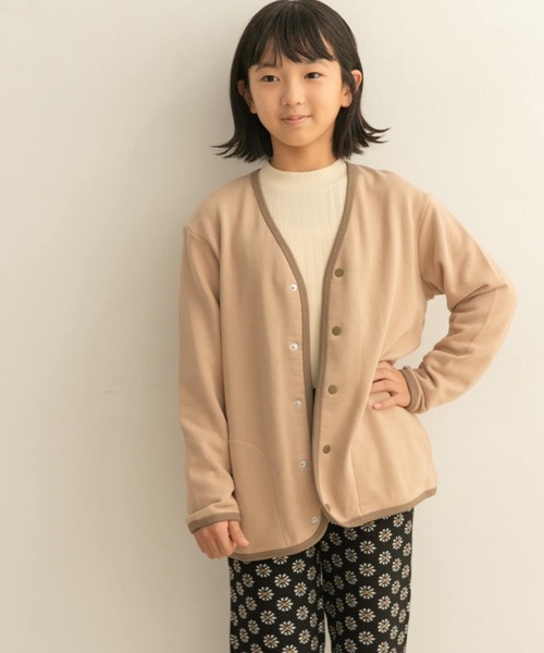 URBAN RESEARCH DOORS（アーバンリサーチドアーズ）の「裏毛Vネックカーディガン(KIDS)（カーディガン/ボレロ・キッズ・チャコールグレー/ベージュ・135/150/105/120）」の15枚目の写真