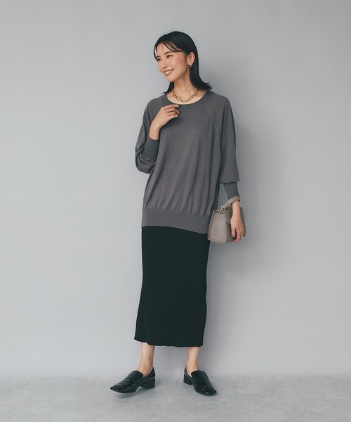 RIVE DROITE(リヴドロワ)の「抜け感のあるラウンドボートネック/カシミヤ混バックコクーンラグランニット(ニット/セーター・レディース・チャコールグレー/グレー系その他/パープル/グリーン系その他・FREE)」の6枚目の写真