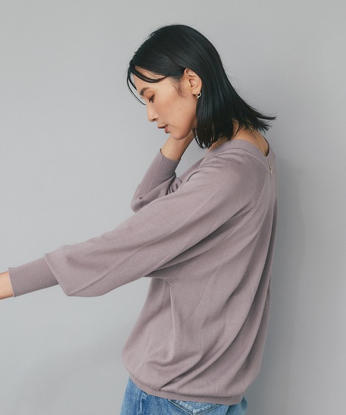 RIVE DROITE(リヴドロワ)の「抜け感のあるラウンドボートネック/カシミヤ混バックコクーンラグランニット(ニット/セーター・レディース・チャコールグレー/グレー系その他/パープル/グリーン系その他・FREE)」の19枚目の写真
