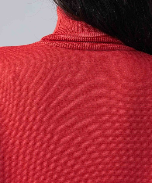 WRAPINKNOT（ラッピンノット）の「【WRAPINKNOT(ラッピンノット)】《STUDIOUS別注》新奇跡のタートルネックニット（ニット/セーター・レディース・ブラック/オフホワイト/オレンジ/ブルー/グリーン・1/0）」の7枚目の写真