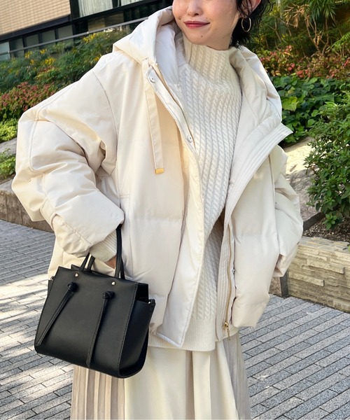 Chez toi（シェトワ）の「ヒートボンディングショートダウン