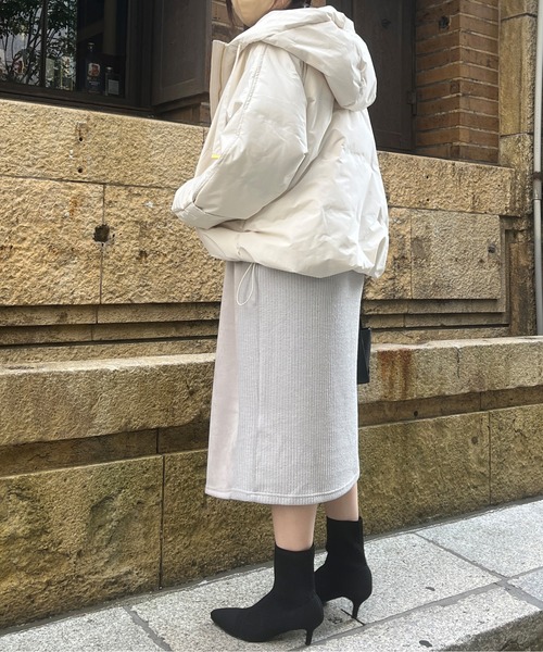 Chez toi(シェトワ)の「ヒートボンディングショートダウン(ダウンジャケット/コート・レディース・ブラック/アイボリー・FREE)」の9枚目の写真