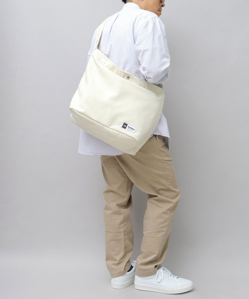 YAKPAK（ヤックパック）の「ポリエステルキャンバス ショルダーバッグ（ショルダーバッグ・メンズ・ブラック/オフホワイト・FREE）」の21枚目の写真