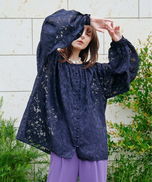 KOH.style（コースタイル）の「カットジャカード2WAYブラウス（シャツ/ブラウス・レディース・ベージュ/オフホワイト/ブラック・FREE）」の6枚目の写真