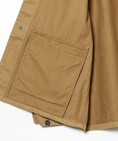 BEAMS PLUS(ビームスプラス)の「BEAMS PLUS / スーピマコットン ヘリンボーン ミリタリー チョア ジャケット(ミリタリージャケット・メンズ・オリーブ/カーキ/ブルー/インディゴブルー・M/L/S/X-LARGE)」の18枚目の写真