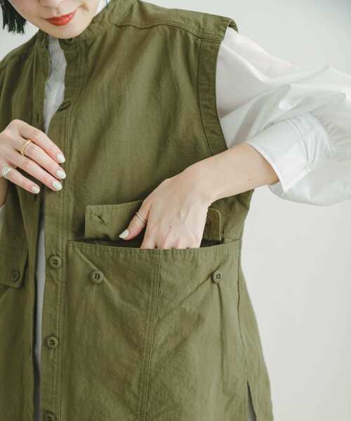 ITEMS URBANRESEARCH（アイテムズ アーバンリサーチ）の「ミリタリーベスト×シャツワンピースセット(セットアイテム)（シャツワンピース・レディース・ネイビー/ホワイト・FREE）」の18枚目の写真