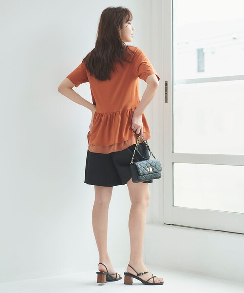 Feroux(フェルゥ)の「【UVケア】バックペプラムチュニック Tシャツ(Tシャツ/カットソー・レディース・ブラック系/ホワイト系1/スカイブルー系/アイボリー系/ホワイト系/ピンク系/黄緑系/オレンジ系・F)」の11枚目の写真