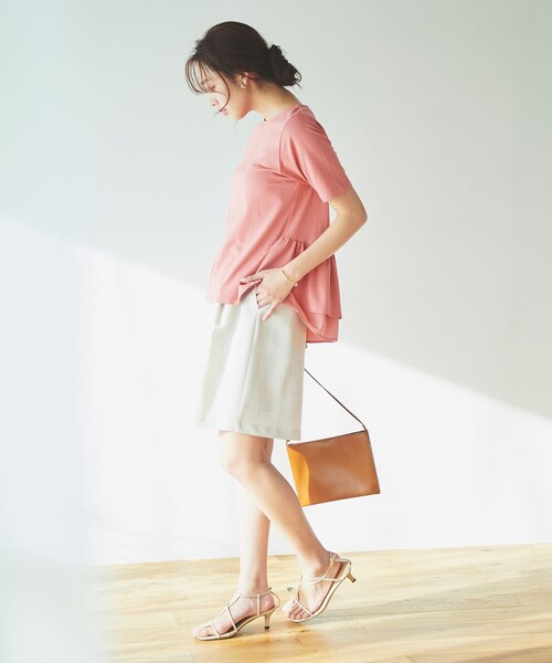 Feroux(フェルゥ)の「【UVケア】バックペプラムチュニック Tシャツ(Tシャツ/カットソー・レディース・ブラック系/ホワイト系1/スカイブルー系/アイボリー系/ホワイト系/ピンク系/黄緑系/オレンジ系・F)」の21枚目の写真