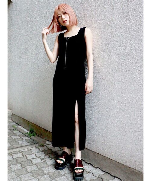 MURUA(ムルーア)の「スクエアネックナローワンピース(ワンピース・レディース・ブラック/ネイビー/ブラウン・FREE)」の18枚目の写真