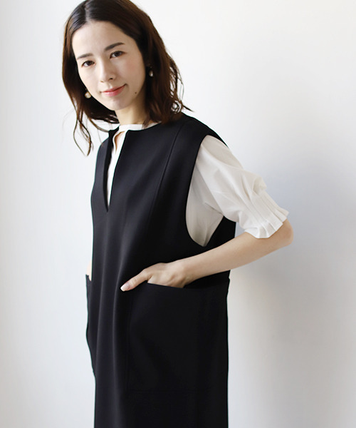 REAL CUBE（リアルキューブ）の「接触冷感タックスリーブシルケットトップス（Tシャツ/カットソー・レディース・ブラック/オフホワイト・FREE）」の3枚目の写真