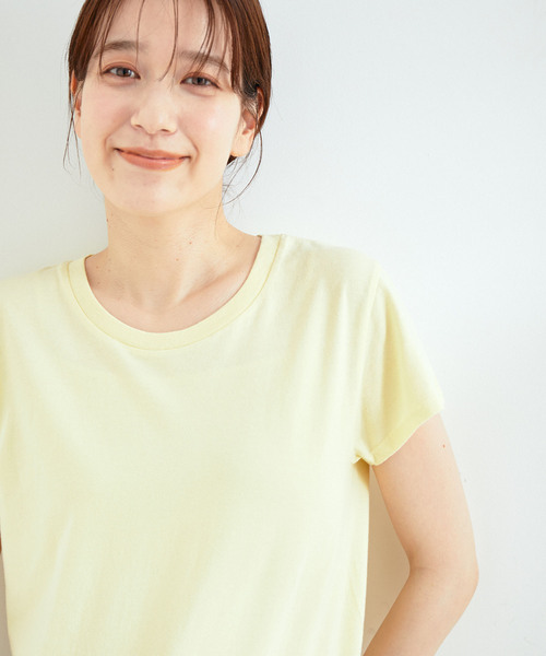 HANES(ヘインズ)の「ヘインズ【2枚組】クルーネックTシャツ 5.3oz(Tシャツ/カットソー・レディース・その他/クリーム・M/L)」の3枚目の写真