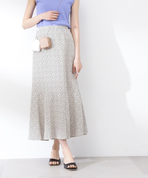 N.（N. Natural Beauty Basic）（エヌエヌナチュラルビューティーベーシック）の「◆小花柄マーメイドスカート（スカート・レディース・ホワイト系その他/ブラック系その他・MEDIUM）」の5枚目の写真
