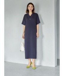 リラックスショルダーVネックワンピース