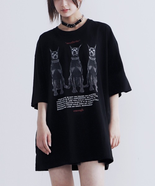 Figments(フィグメンツ)の「dobermanオーバーTシャツ(Tシャツ/カットソー・レディース・ブラック/ホワイト・FREE)」の2枚目の写真