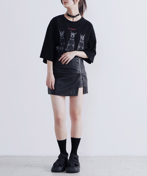 Figments(フィグメンツ)の「dobermanオーバーTシャツ(Tシャツ/カットソー・レディース・ブラック/ホワイト・FREE)」の14枚目の写真