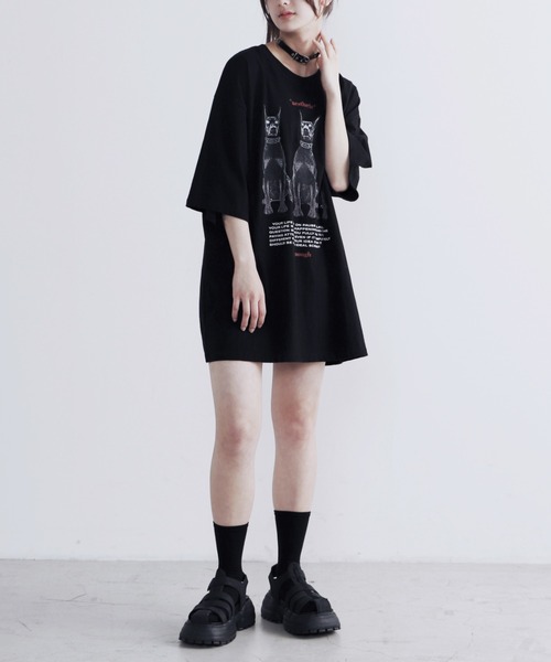 Figments(フィグメンツ)の「dobermanオーバーTシャツ(Tシャツ/カットソー・レディース・ブラック/ホワイト・FREE)」の16枚目の写真