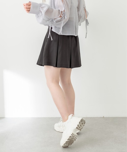 OLIVE des OLIVE（オリーブデオリーブ）の「ベルト付きプリーツミニスカート　1031010320（スカート・レディース・キャメル/ブラック/チャコールグレー・FREE）」の8枚目の写真