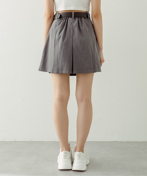 ALICE+OLIVIA クレープ ミニスカート プリーツ入り ALICE + OLIVIA クレープ ミニスカート クリスタル付き | THE