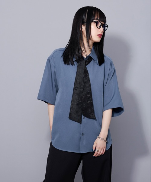 Ellno Loset（エルノロゼット）の「ジャガードボウタイシャツ（シャツ/ブラウス・メンズ・ブラック/ブルー系その他/オフホワイト・SMALL/LARGE/MEDIUM）」の3枚目の写真