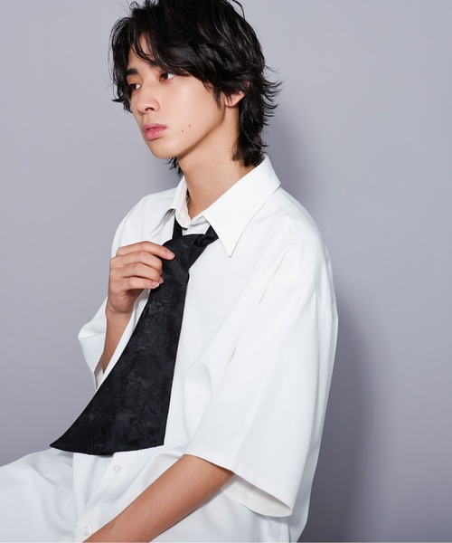 Ellno Loset（エルノロゼット）の「ジャガードボウタイシャツ（シャツ/ブラウス・メンズ・ブラック/ブルー系その他/オフホワイト・SMALL/LARGE/MEDIUM）」の9枚目の写真