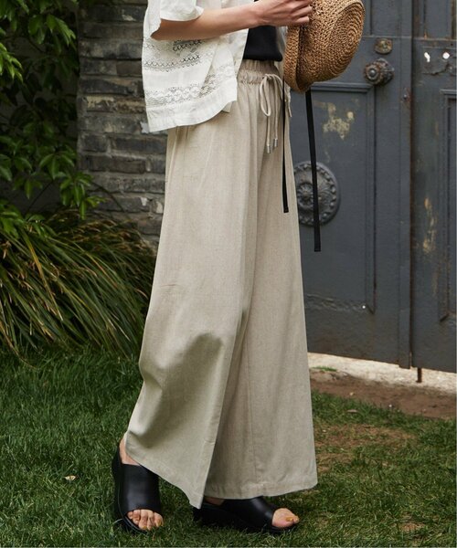 LBC（エルビーシー）の「リネン混シャーリングワイドパンツ（その他パンツ・レディース・ベージュ/ブラウン/ダークオリーブ/ブラック・M/L）」の5枚目の写真