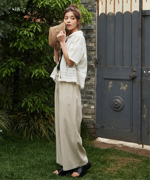 LBC（エルビーシー）の「リネン混シャーリングワイドパンツ（その他パンツ・レディース・ベージュ/ブラウン/ダークオリーブ/ブラック・M/L）」の6枚目の写真