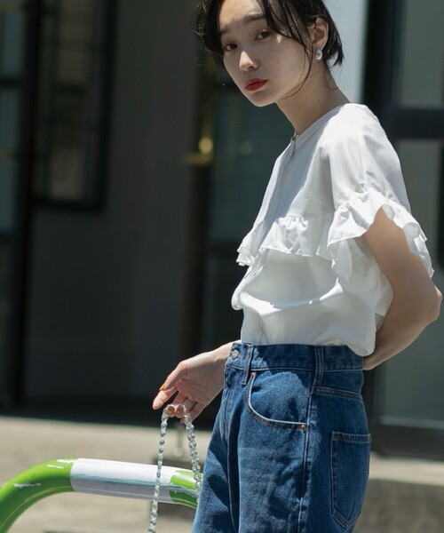 coen（コーエン）の「【WEB限定】前後2WAYフリルシャツブラウス