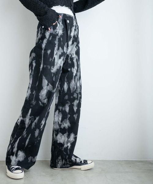 WEGO（ウィゴー）の「WEGO/タイダイウエストデザインバギーパンツ（デニムパンツ・レディース・ブラウン/ブラック・FREE）」の2枚目の写真