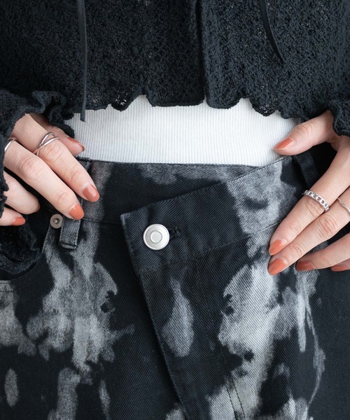 WEGO（ウィゴー）の「WEGO/タイダイウエストデザインバギーパンツ（デニムパンツ・レディース・ブラウン/ブラック・FREE）」の6枚目の写真