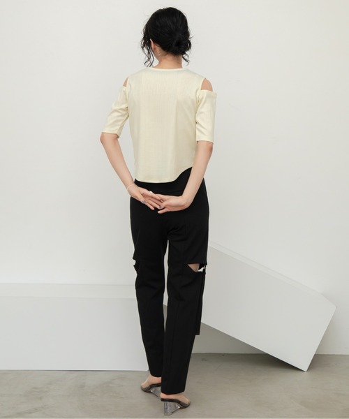 VACANCY(ヴァカンシー)の「チョーカーネックリブトップス(Tシャツ/カットソー・レディース・アイボリー/ブラック/ダークグレー・FREE)」の15枚目の写真
