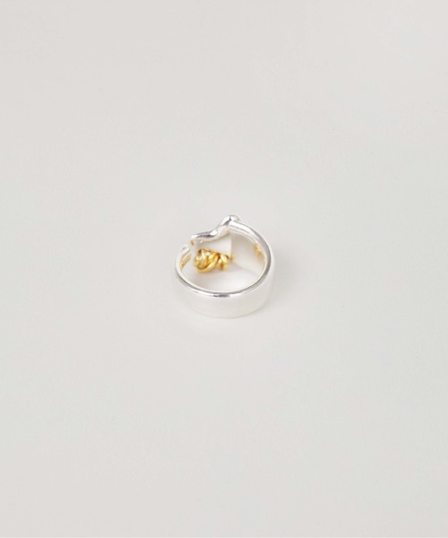 LAPUIS（ラピュイ）の「LAPUIS(ラピュイ)Coil Heartリング（リング・レディース・マルチ/ゴールド/シルバー・11号/13号）」の8枚目の写真