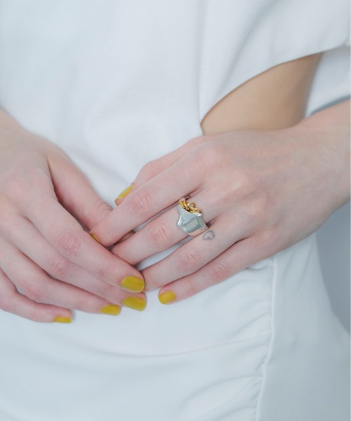 LAPUIS（ラピュイ）の「LAPUIS(ラピュイ)Coil Heartリング（リング・レディース・マルチ/ゴールド/シルバー・11号/13号）」の10枚目の写真