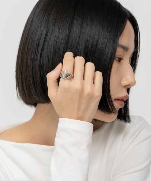 LAPUIS(ラピュイ)の「LAPUIS(ラピュイ)Coil Heartリング(リング・レディース・マルチ/ゴールド/シルバー・11号/13号)」の13枚目の写真
