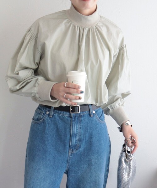 fredy emue(フレディエミュ)の「リブスタンド衿ブラウス(シャツ/ブラウス・レディース・ブラック/ベージュ/オフホワイト・38)」の19枚目の写真