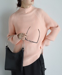 ＆HALF（アンドハーフ）の「バックスリットデザインリブニット（長袖/ハイネック/トップス）（ニット/セーター）」