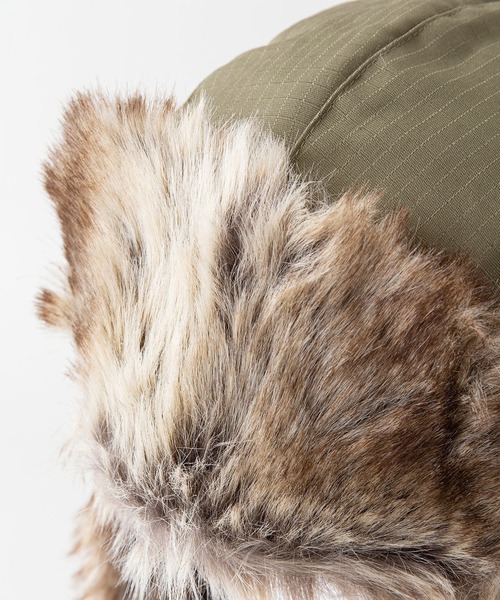 AVIREX(アヴィレックス)の「【AVIREX/アヴィレックス】フライトボアキャップ フェイクファー(キャップ・メンズ・カーキ/ブラック・FREE)」の6枚目の写真