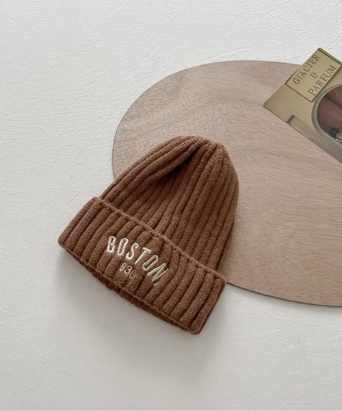Bambin（ボンバン）の「【 Bambin / ボンバン 】 ロゴ 刺繍 ニットキャップ（ニットキャップ/ビーニー・キッズ・ブラウン/ブラック/カーキ/ベージュ/アイボリー・FREE）」の3枚目の写真