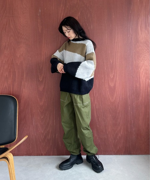 feepur(フェピュール)の「【ハンドウォッシャブル】インターシャ配色ビッグニット(ニット/セーター・レディース・ベージュ/ネイビー/グレー・MEDIUM)」の22枚目の写真