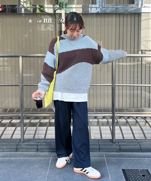 feepur(フェピュール)の「【ハンドウォッシャブル】インターシャ配色ビッグニット(ニット/セーター・レディース・ベージュ/ネイビー/グレー・MEDIUM)」の11枚目の写真