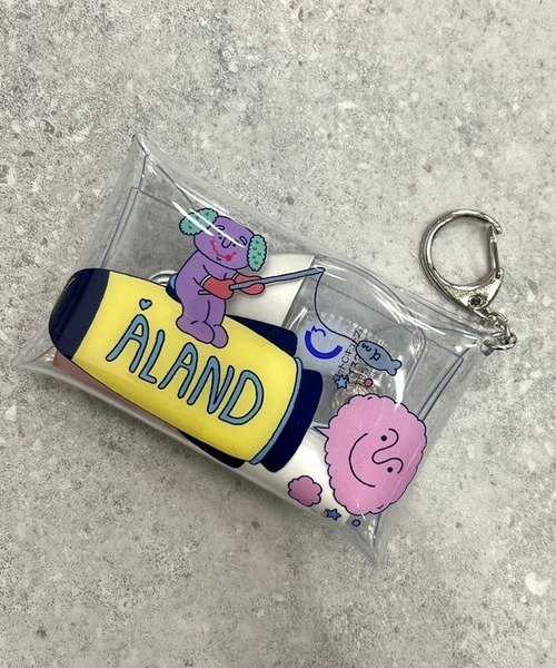 ALAND(エーランド)の「REDFISH(レッドフィッシュ)×ALAND/パスケース ミニポーチ 2977542(ポーチ・レディース・その他1/その他2・FREE)」の3枚目の写真