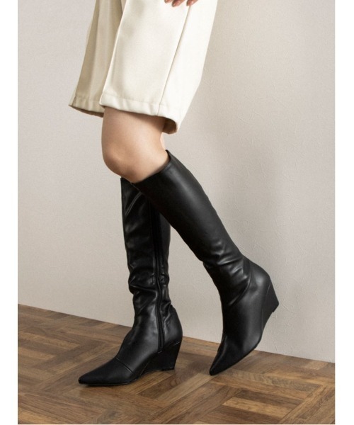 DULCIS REGALO（ドルキス レガロ）の「ElvisLuce(エルビスルーチェ)7.5cmヒールポインテッドトゥウェッジロングブーツ（ブーツ・レディース・ブラック/ブラック系その他・L/M/LL/S）」の17枚目の写真