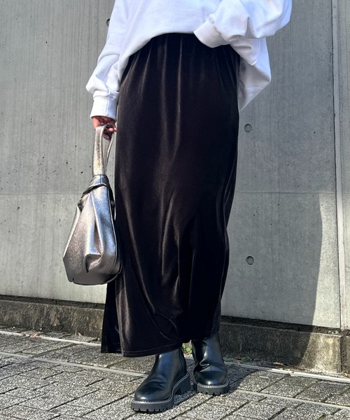 un dix cors（アンディコール）の「ベロアバイヤスロングスカート（スカート・レディース・チャコールグレー/グレー・FREE）」の16枚目の写真