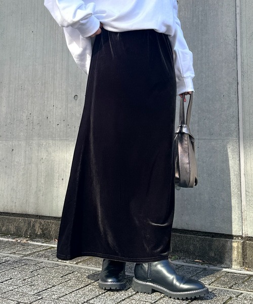 un dix cors（アンディコール）の「ベロアバイヤスロングスカート（スカート・レディース・チャコールグレー/グレー・FREE）」の19枚目の写真