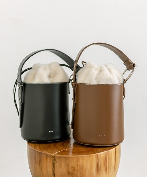 loti（ロティ）の「loti ファー巾着バケツBAG（ハンドバッグ・レディース・ブラウン/ブラック・ONE SIZE）」の7枚目の写真