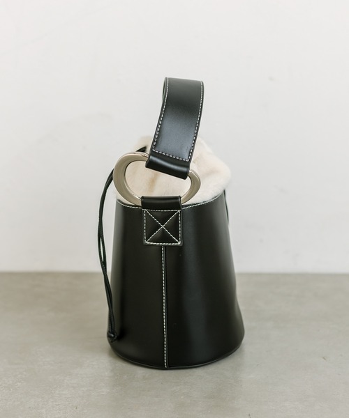 loti（ロティ）の「loti ファー巾着バケツBAG（ハンドバッグ・レディース・ブラウン/ブラック・ONE SIZE）」の11枚目の写真