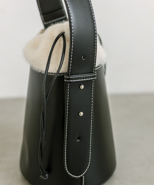 loti（ロティ）の「loti ファー巾着バケツBAG（ハンドバッグ・レディース・ブラウン/ブラック・ONE SIZE）」の15枚目の写真