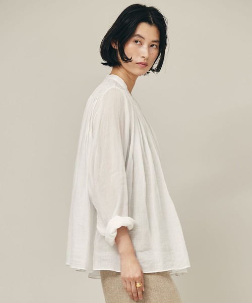 Curensology(カレンソロジー)の「Curensology(カレンソロジー)/<C.S.G>ラミーギャザーブラウス(シャツ/ブラウス・レディース・ホワイト/レッド/ブラック・FREE)」の5枚目の写真