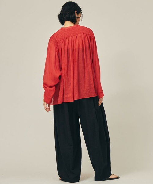 Curensology(カレンソロジー)の「Curensology(カレンソロジー)/<C.S.G>ラミーギャザーブラウス(シャツ/ブラウス・レディース・ホワイト/レッド/ブラック・FREE)」の18枚目の写真