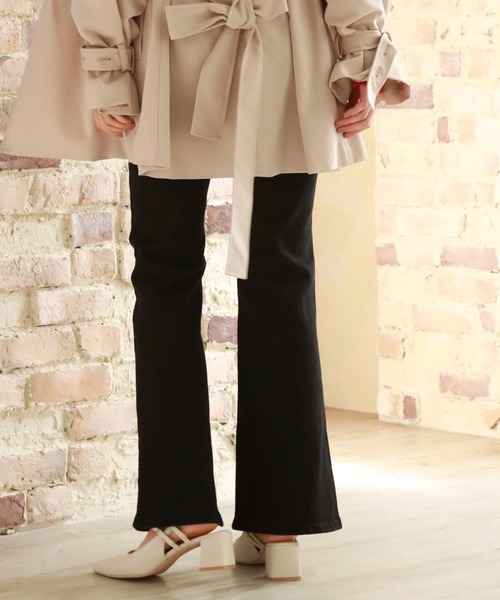 archives（アルシーヴ）の「タイトフレアデニム（デニムパンツ・レディース・グレー/ブルー/ブラック・MEDIUM/SMALL）」の15枚目の写真